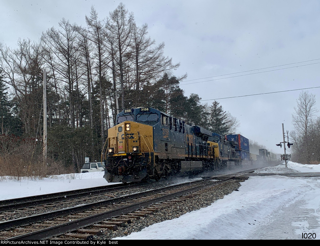 CSX 3158 on I020